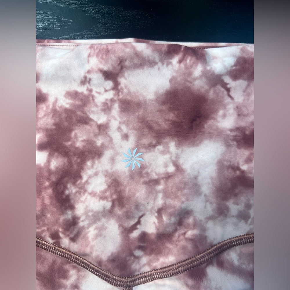 Athleta Women 25" Elation Printed 7/8 Tight Pink Maroon Tie Dye - size M - Picture 5 of 9